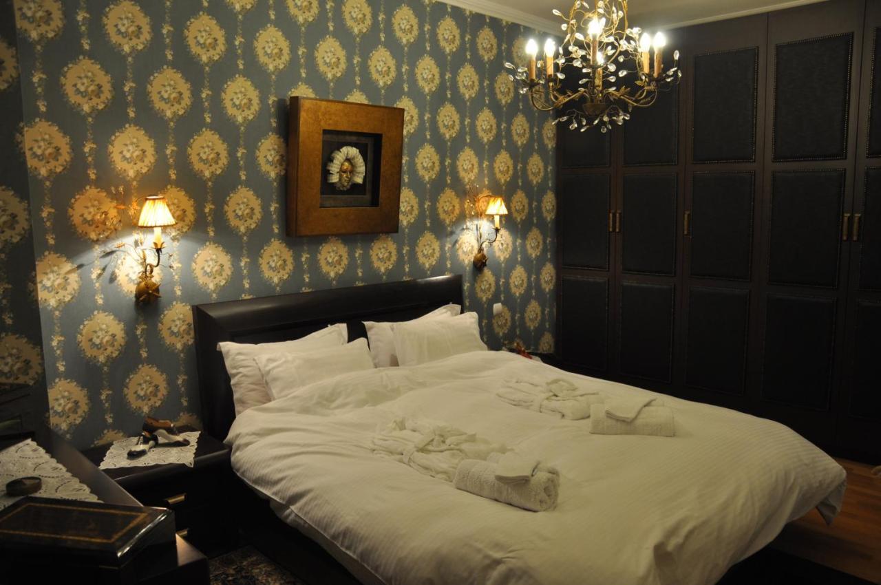 Classic Apartment With Beautiful View Кастория Экстерьер фото