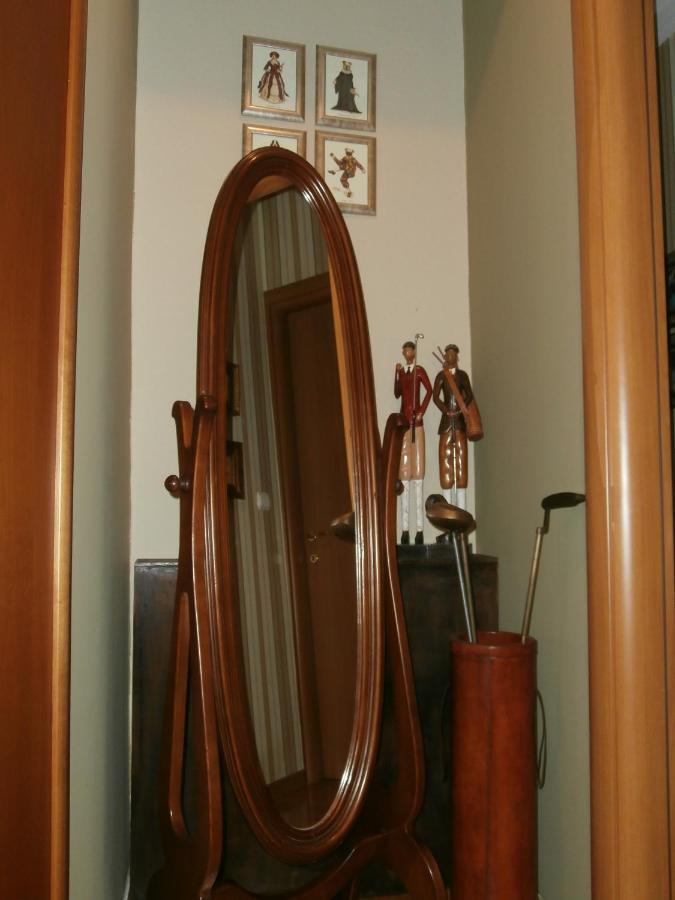 Classic Apartment With Beautiful View Кастория Экстерьер фото